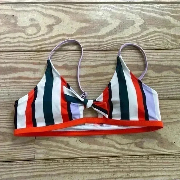 Amazon bathing suit top size medium - Picture 1 of 3